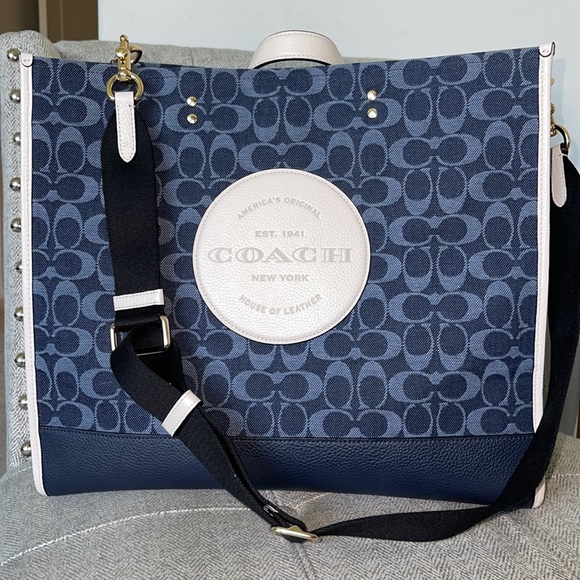 Dempsey Tote 40 In Signature Denim With Coach Patch